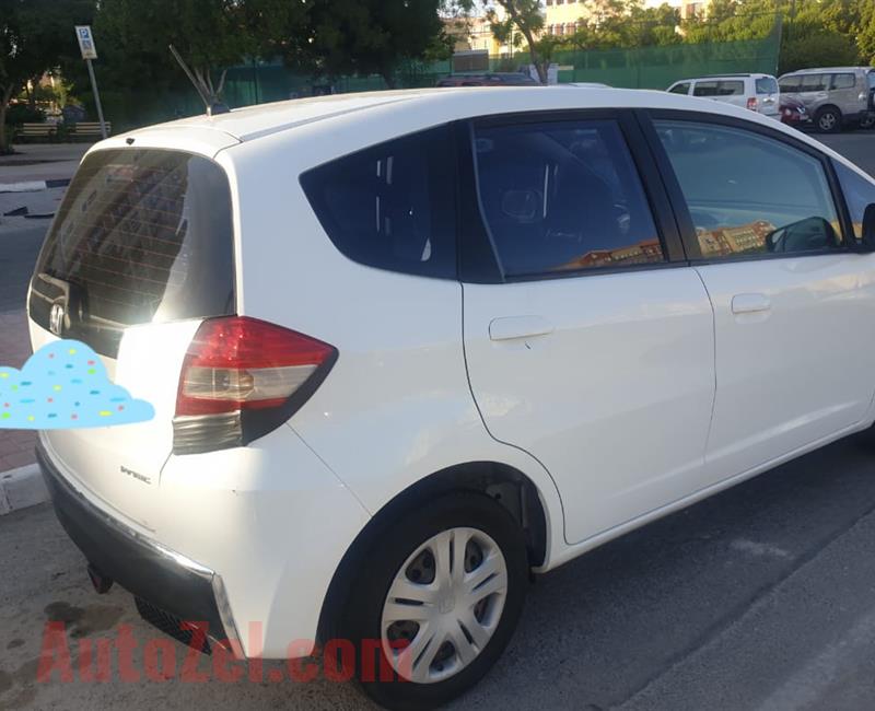 HONDA JAZZ 2013 GCC SPECS FOR SALE 