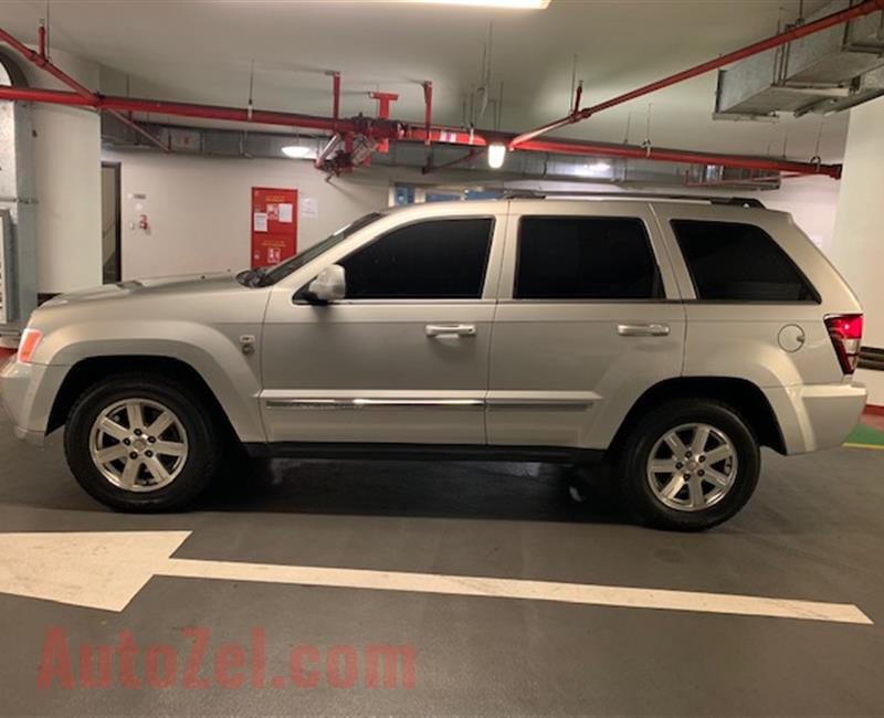 Jeep Grand Cherokee V8- 4.7 - Full Option