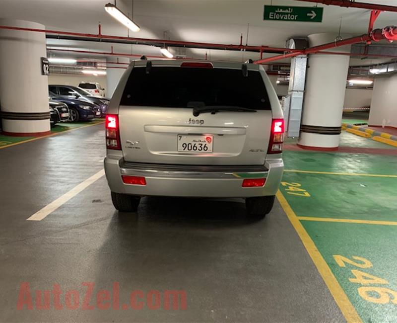 Jeep Grand Cherokee V8- 4.7 - Full Option