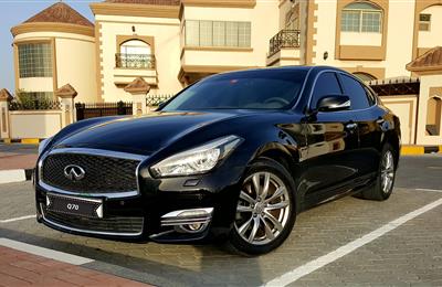 Infiniti Q70  2016