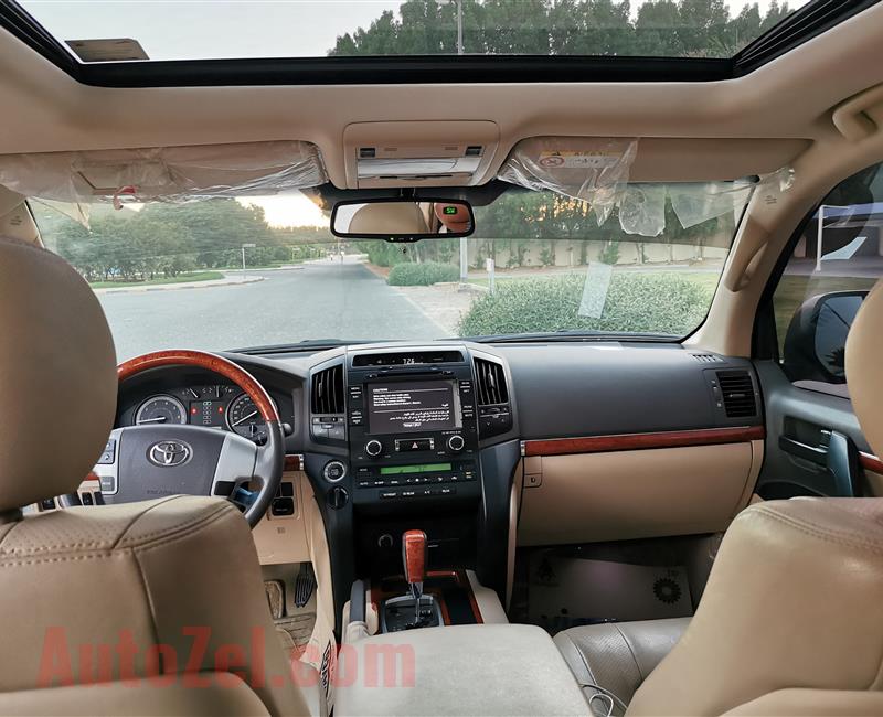 2013 TOYOTA LAND CRUISER FUTTAIM FULL OPTION 