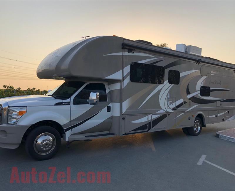 Ford F-550 Motorhome 2016 / As almost Brand New