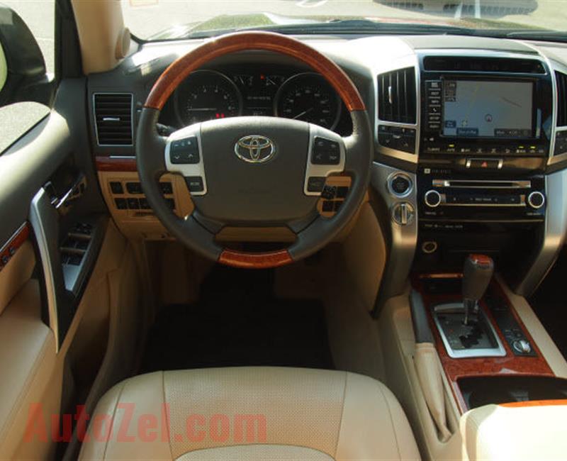 2013 Toyota Land Cruiser