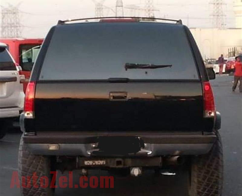 Super Clean Chevrolet Tahoe Still Orginal paint 