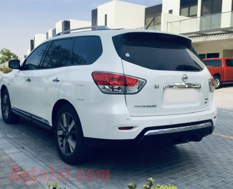 Nissan Pathfinder 2015 GCC WITH FULL SERVICE HISTORY 