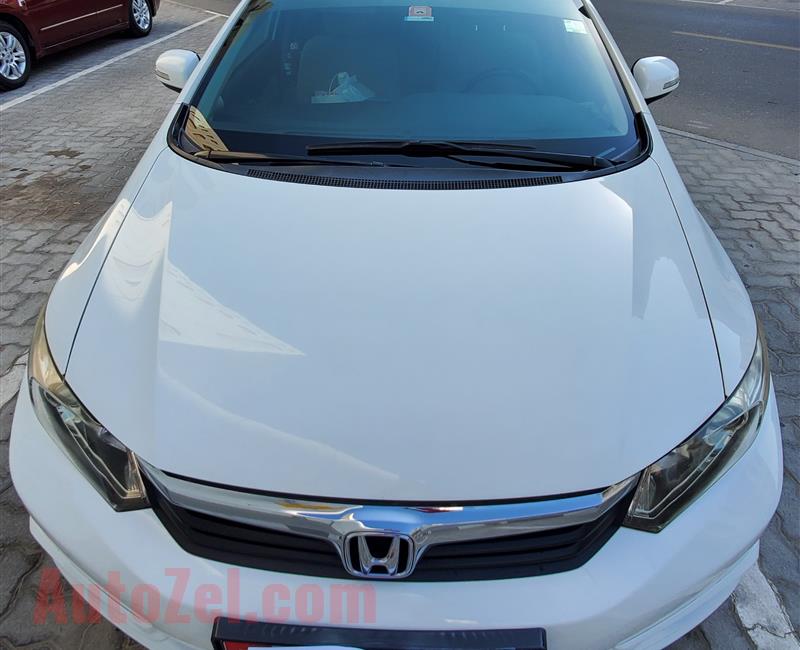 Honda Civic 2012 4-door EXi with Sunroof (Price: 22,500)