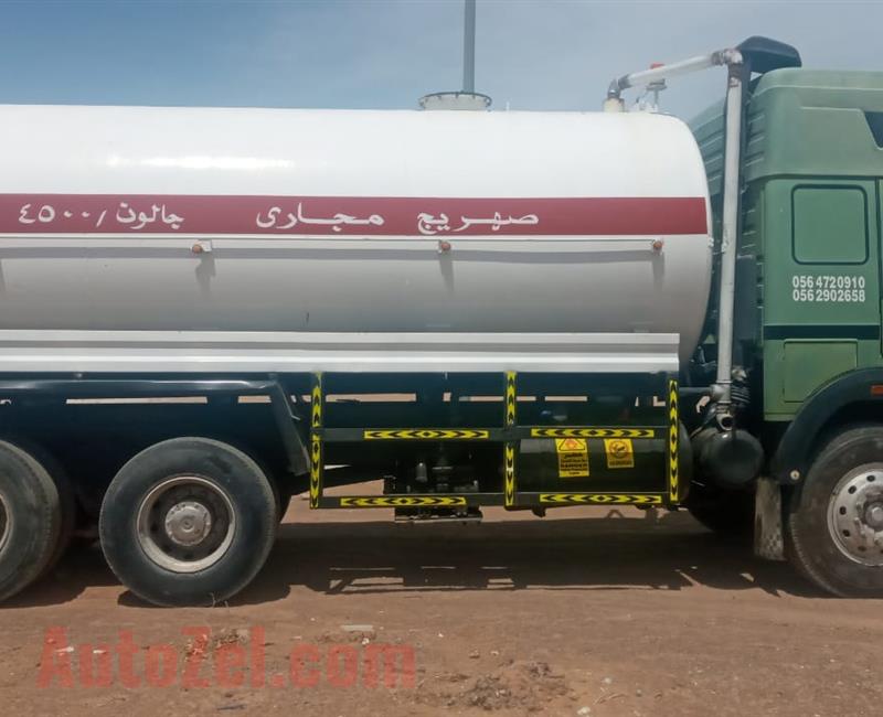 Sewage waste tanker 5000 Gallon