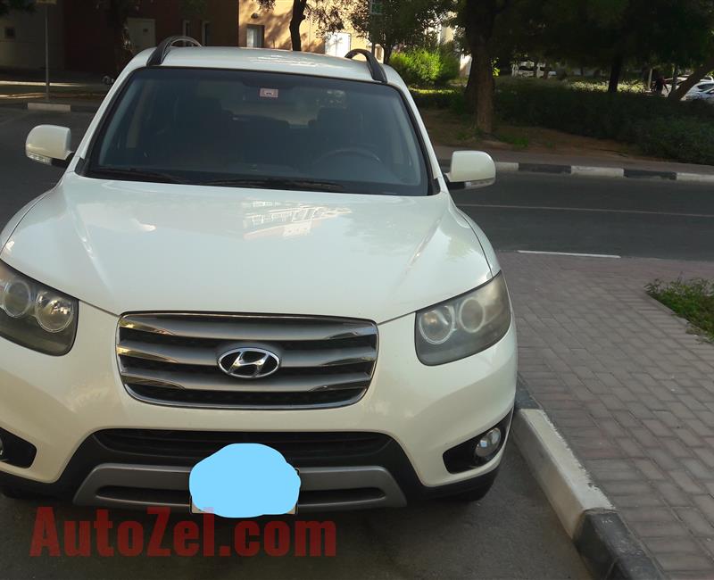 Hyundai Santa Fe-2012