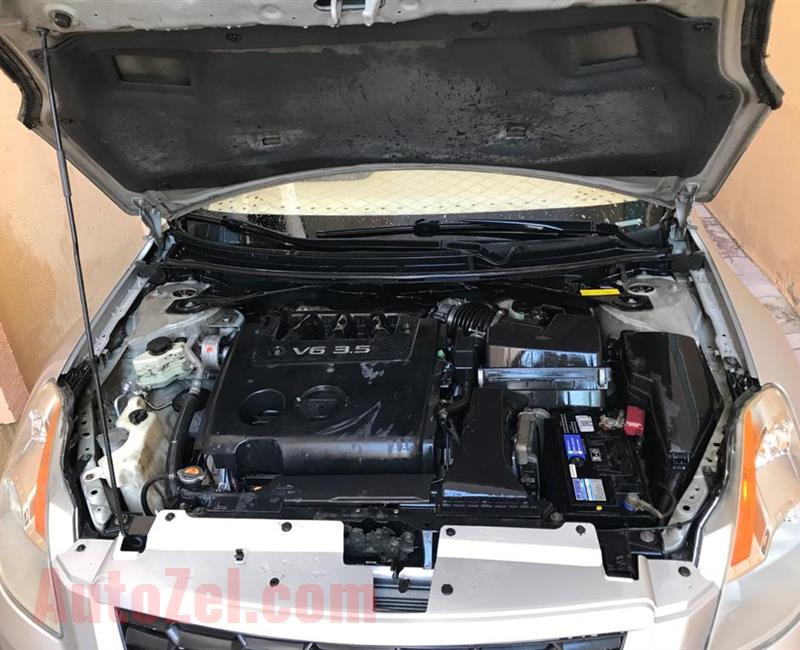 Nissan Altima Coupe GCC 2008, Engine 3.5, 2 doors