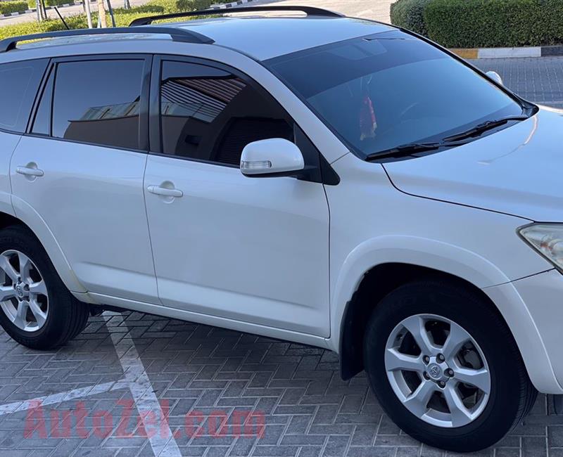 Toyota RAV4 2010