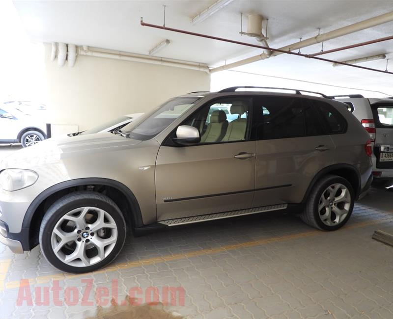 BMW X5 4.8i 2008 Platinum Bronze Metallic- GCC SPECIFICATION