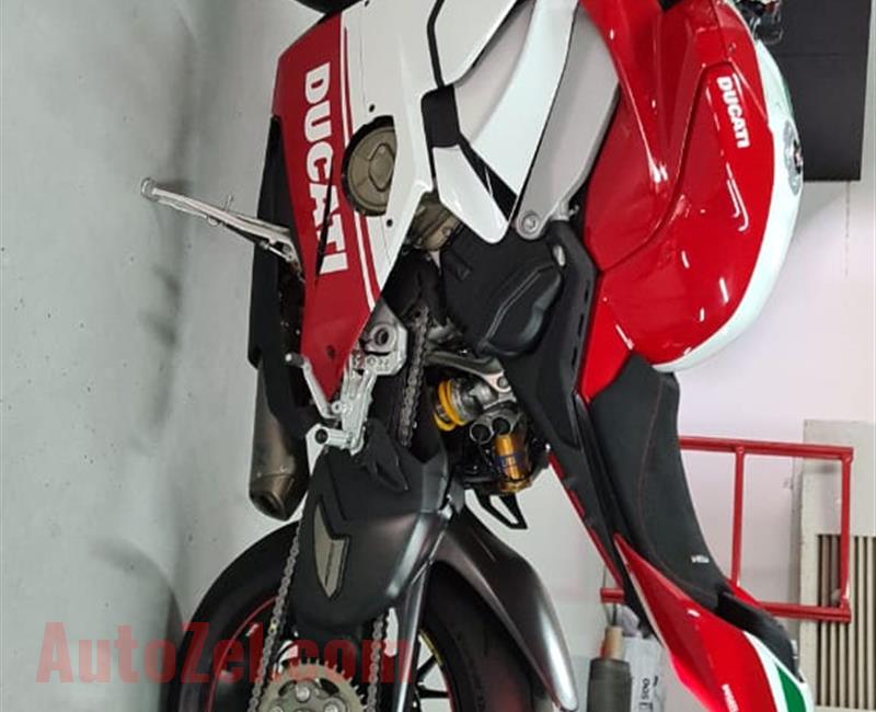2019 Ducati panigale v4