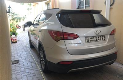 Hyundai Santa Fe 2013 GCC - 1st and only Owner Lady Driver...