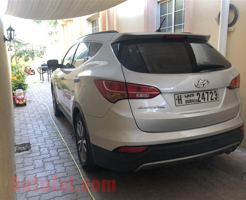 Hyundai Santa Fe 2013 GCC - 1st and only Owner Lady Driver 