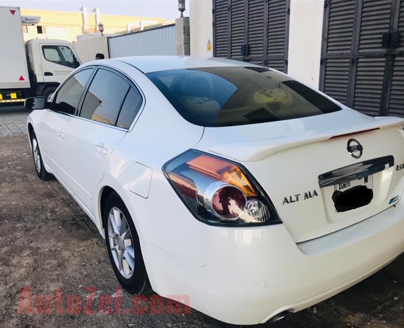 2011 NISSAN ALTIMA FOR URGENT SALE