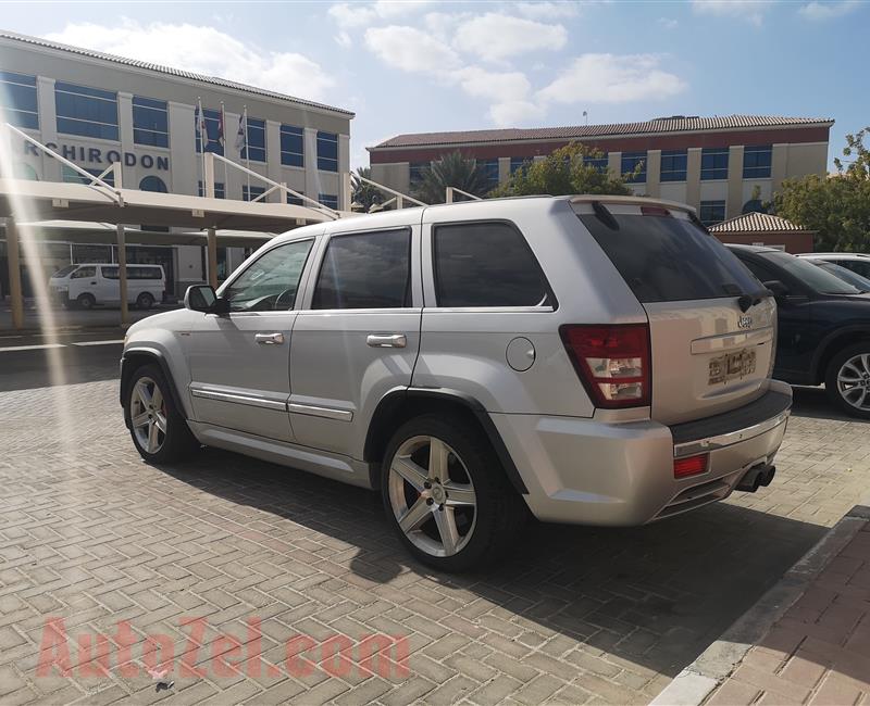 Jeep Cherokee SRT8