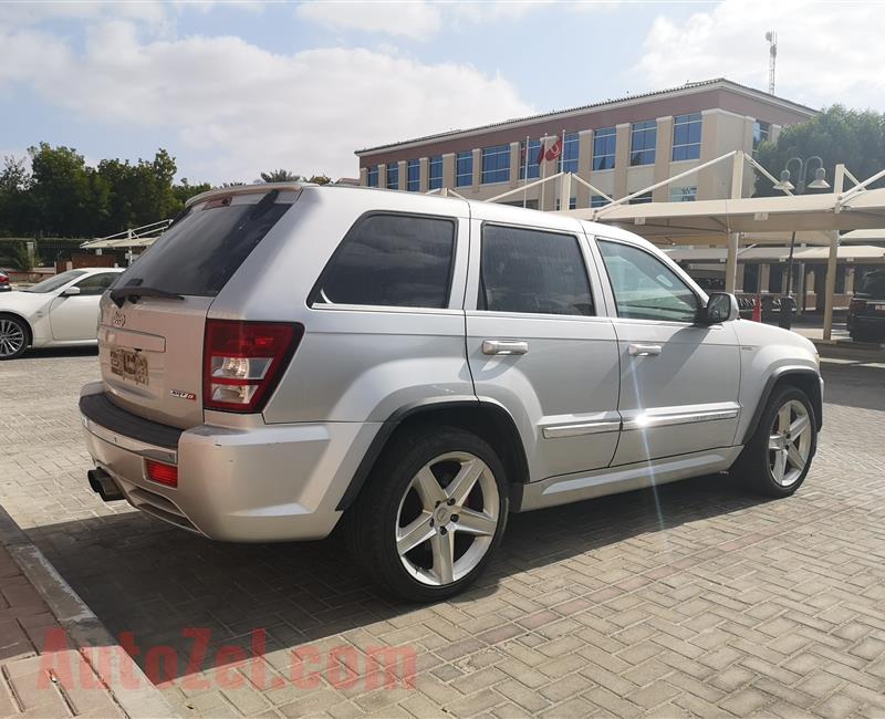 Jeep Cherokee SRT8