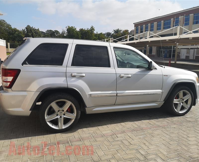 Jeep Cherokee SRT8