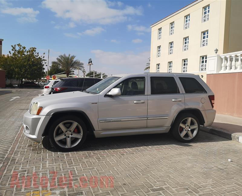 Jeep Cherokee SRT8