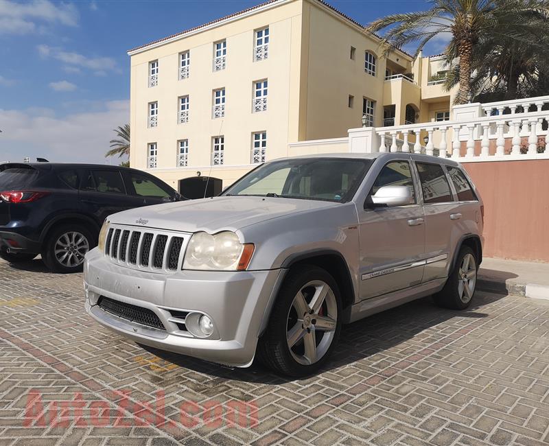 Jeep Cherokee SRT8