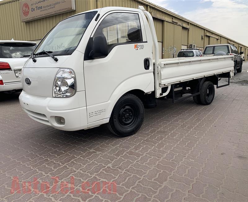 For sale kia pickup K2700 1.3 ton 2.7D Diesel engine model 2006 in good condition 