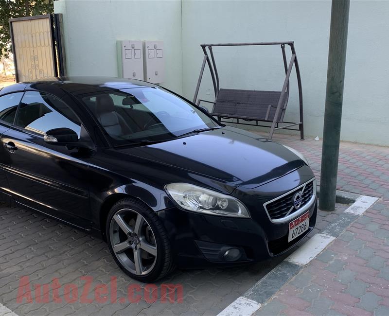 BLACK VOLVO C70  2010 / 2011 T5 COUPE