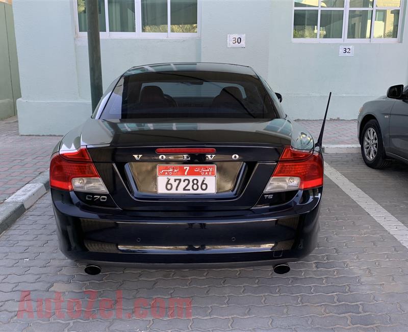 BLACK VOLVO C70  2010 / 2011 T5 COUPE