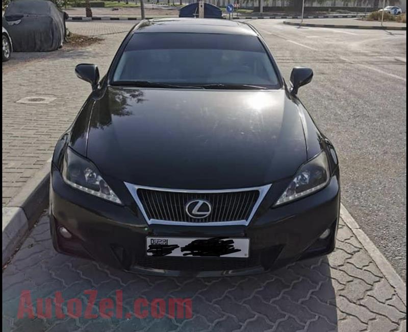 Lexus IS350 2011 Full option Radar