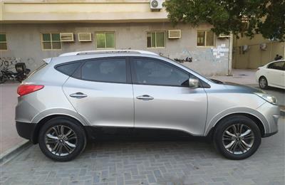 Hyundai Tucson 2015. 2000-CC. Accident-free. One owner...