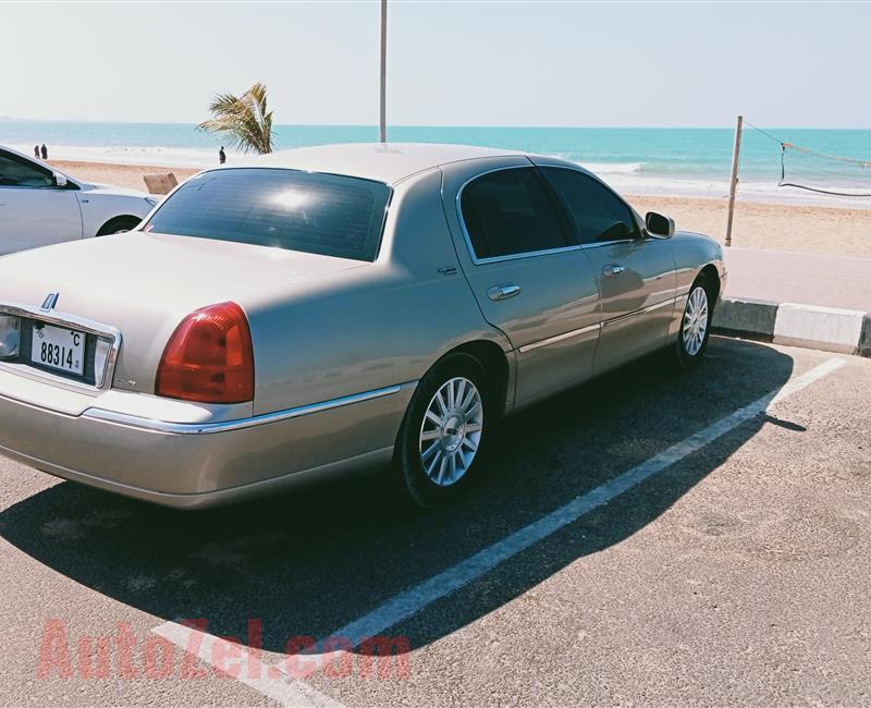 Lincoln Town Car