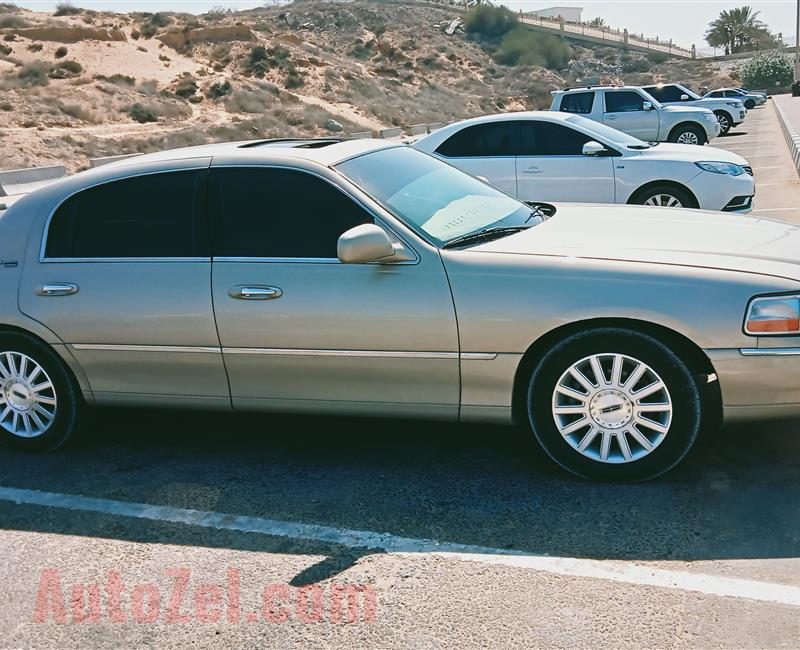 Lincoln Town Car