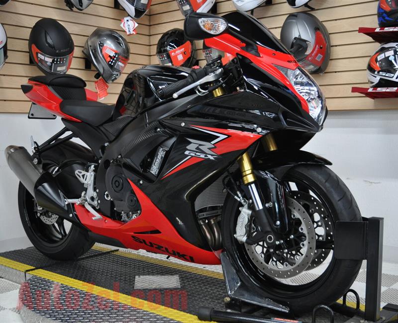 2014 Suzuki GSXR750     whatsaspp +971526052849