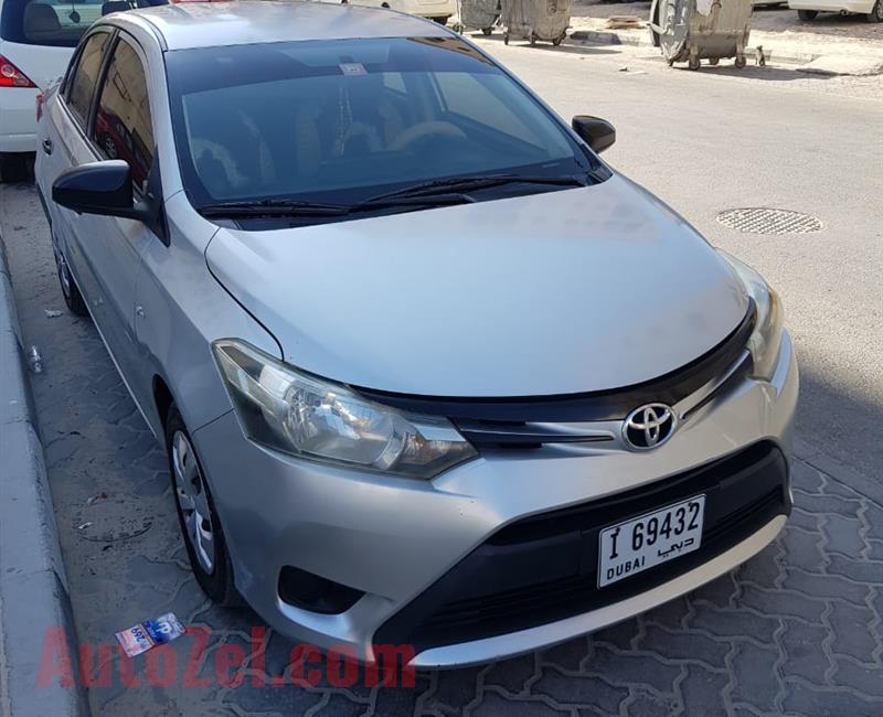 Toyota yaris sedan  2014