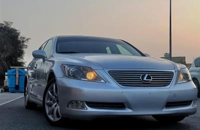 Lexus LS 460