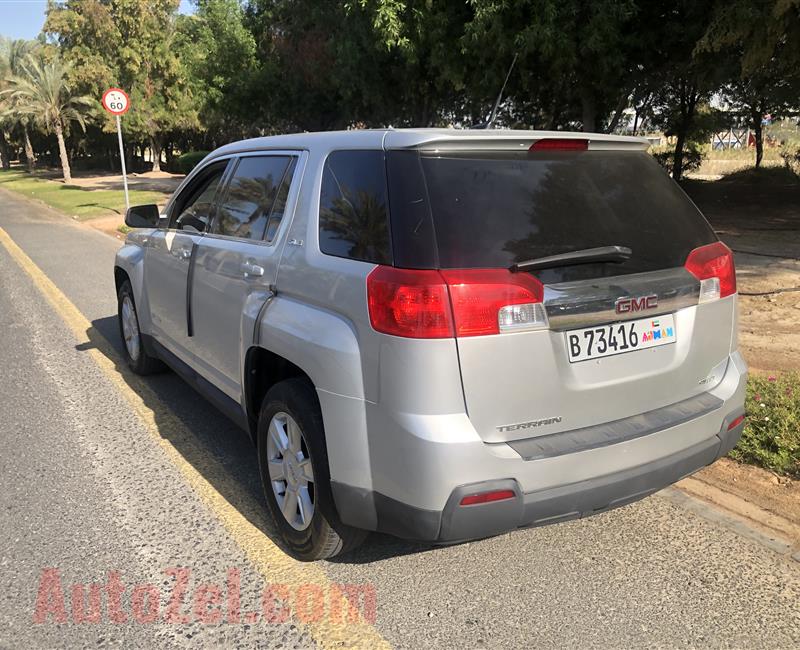  GMC Terrain 2010 AWD with new tires and battery lady driven expact leaving 