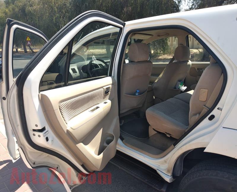 Toyota Fortuner SR5 2008 GCC in Excellent Condition for Sale 