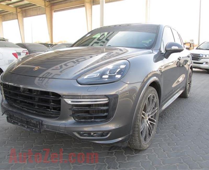 2016 Porsche Cayenne GTS 