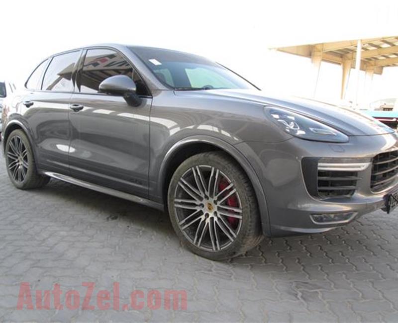 2016 Porsche Cayenne GTS 