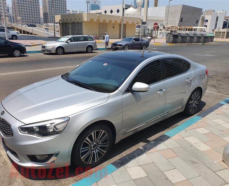 Kia Cadenza 2015 full history service one owner 