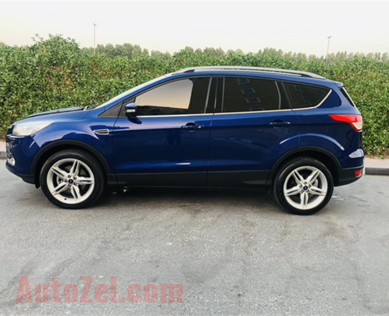 Titanium Ford Escape 2016-GCC-Servic History-Panorama-Radar-Ecoboost-AWD-Accident Free