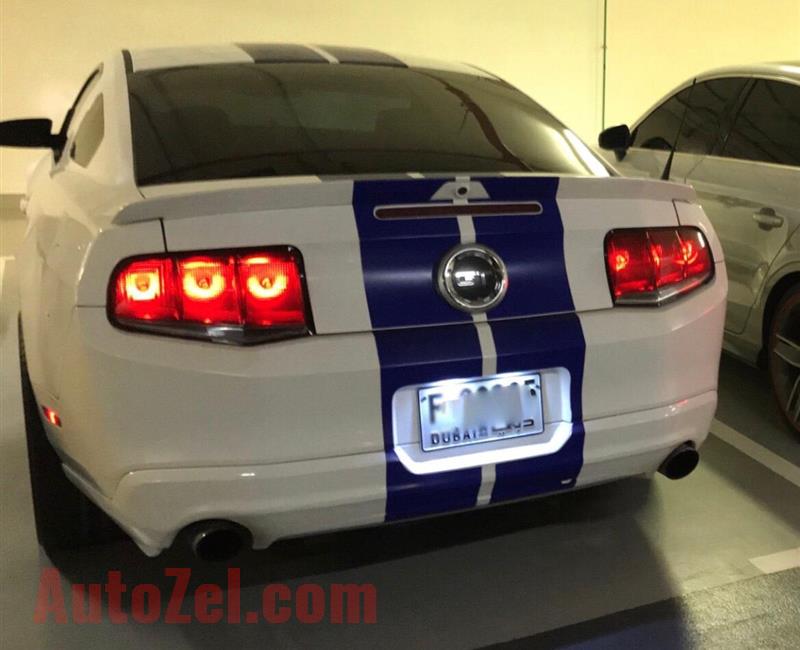 Ford Mustang GT premium V8 GCC