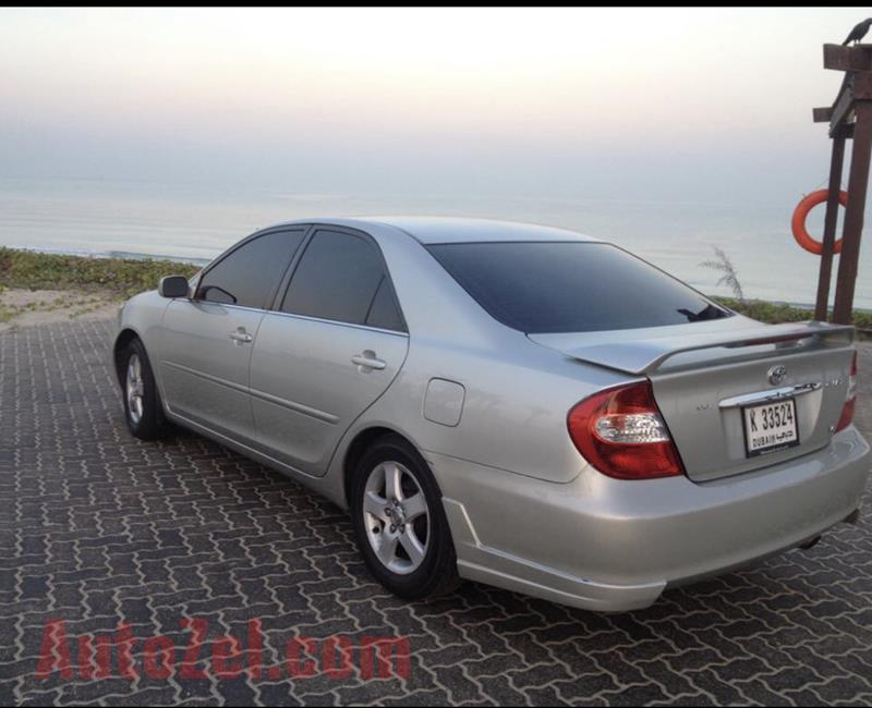 Toyota Camary 2003Full option V-6 lady driven  11000Dhs