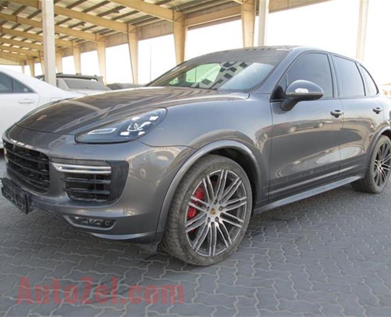 2016 Porsche Cayenne GTS