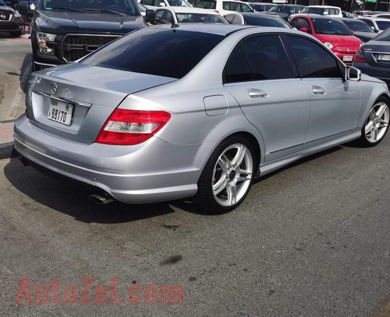 Mercedes c300 model 2011