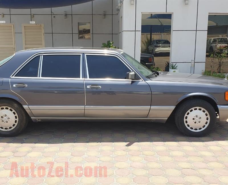 Classic Benz 560 SEL