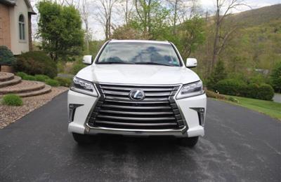 Lexus LX570 2020