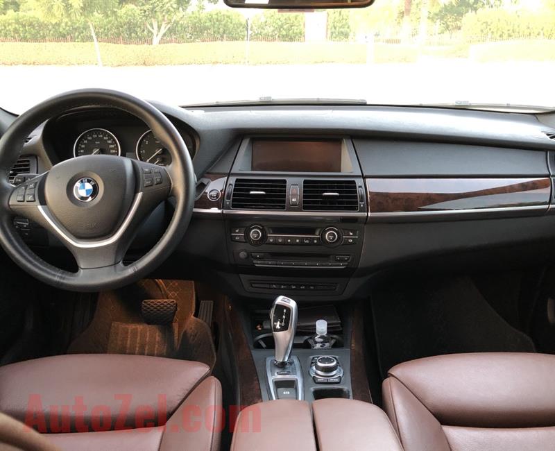 BMW X5 xDrive50i, GCC Specs, 2011, for sale!