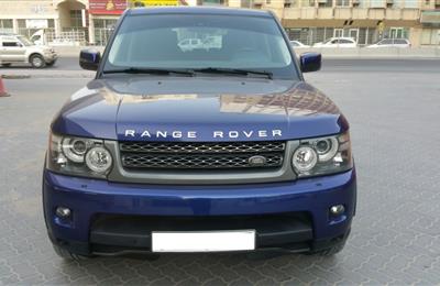 Range Rover Sport HSE, GCC Specs, Low Mileage.