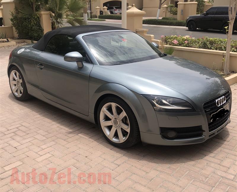 AMAZING DEAL - Audi TT Convertible with VERY LOW MILEAGE and optional 4-digit plate