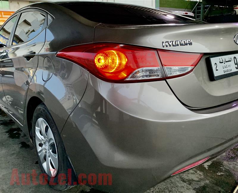 Hyundai Elantra 2014 GCC in perfect condition